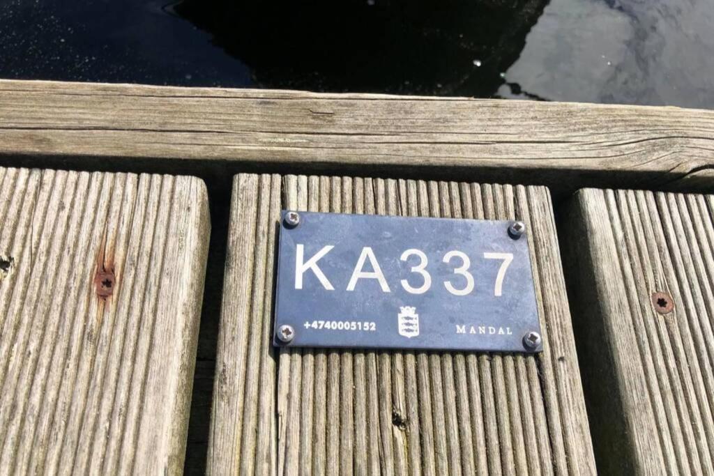 Mandal Apartment Mit Moeglichkeit Ein Boot Zu Benutzen Und Angeln Exteriör bild