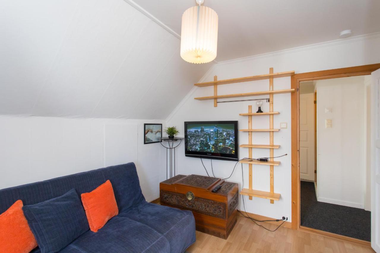 Mandal Apartment Mit Moeglichkeit Ein Boot Zu Benutzen Und Angeln Exteriör bild