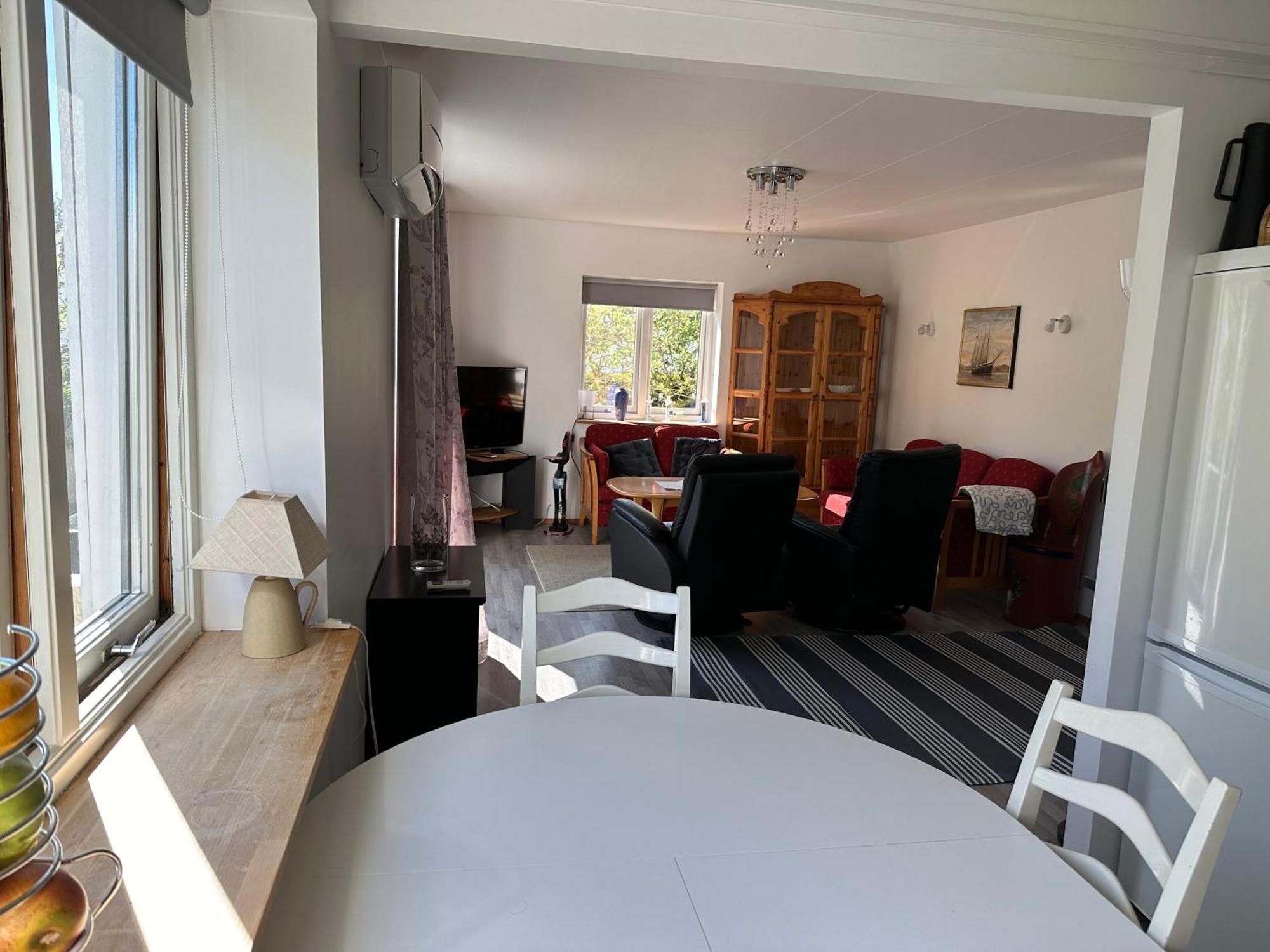 Mandal Apartment Mit Moeglichkeit Ein Boot Zu Benutzen Und Angeln Exteriör bild